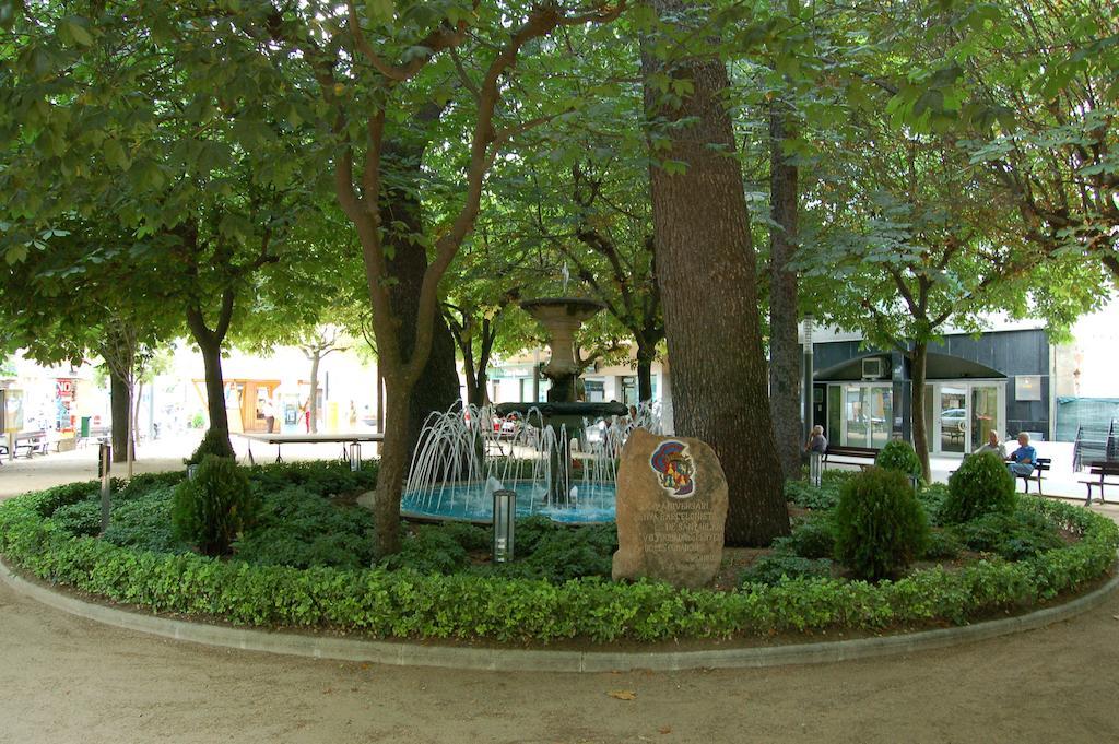 Hostal Torras Sant Hilari Sacalm Zewnętrze zdjęcie