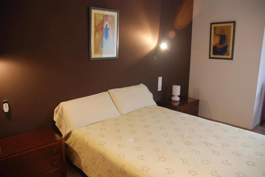 Hostal Torras Sant Hilari Sacalm Zewnętrze zdjęcie