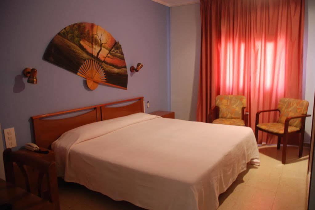Hostal Torras Sant Hilari Sacalm Zewnętrze zdjęcie