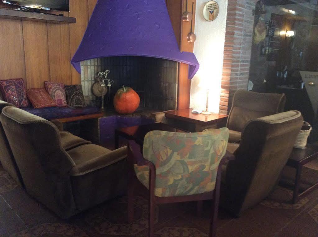 Hostal Torras Sant Hilari Sacalm Zewnętrze zdjęcie