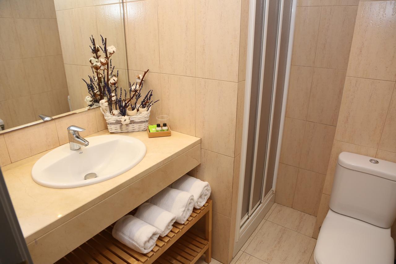 Hostal Torras Sant Hilari Sacalm Zewnętrze zdjęcie