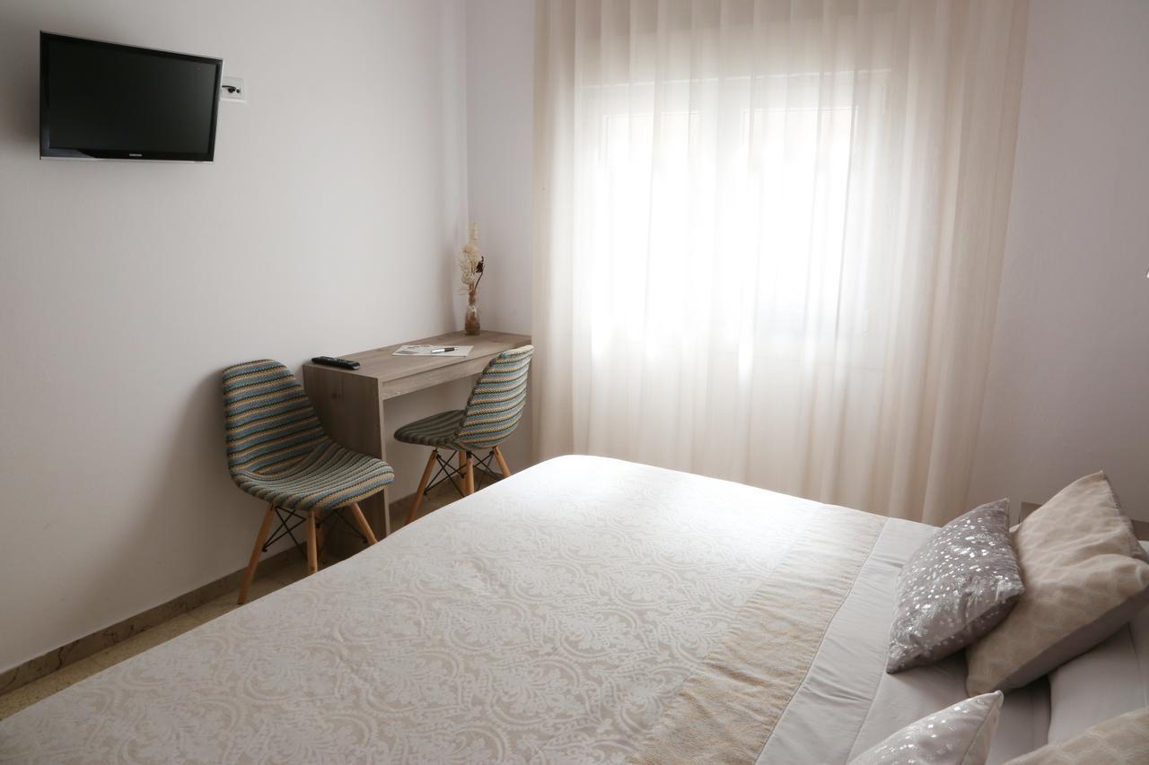 Hostal Torras Sant Hilari Sacalm Zewnętrze zdjęcie