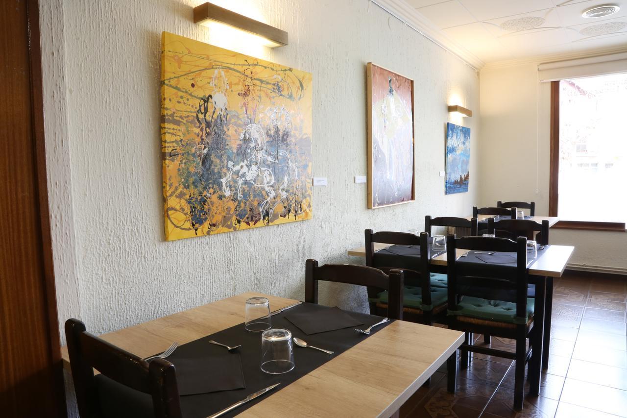 Hostal Torras Sant Hilari Sacalm Zewnętrze zdjęcie
